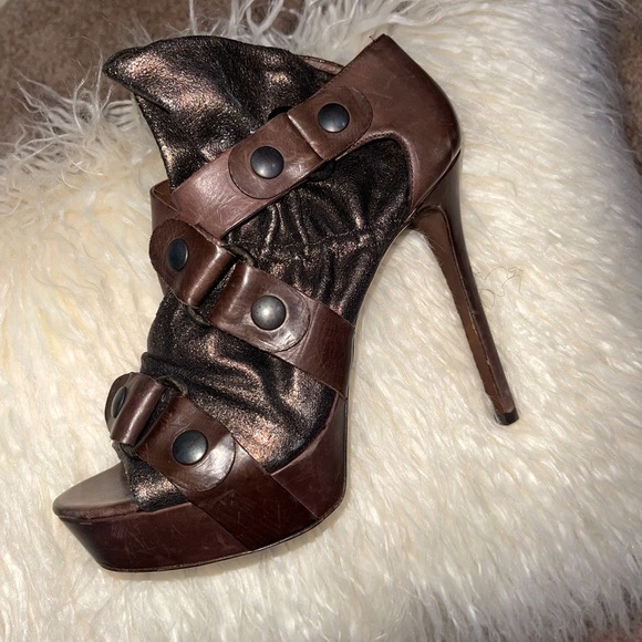 Vera Wang Lavender Greta Brown Open Toe Platform Ankle Boot - Picture 1 of 9